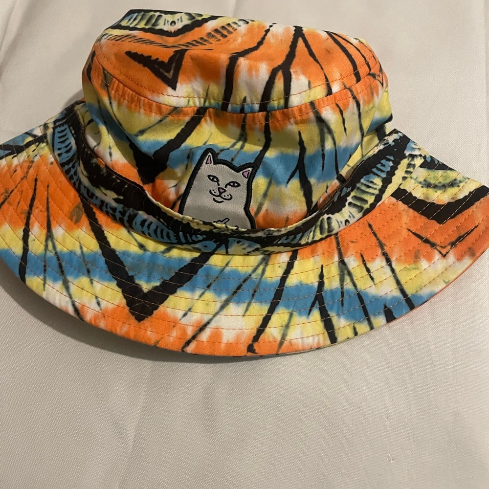 🚨Sold🚨RipNDip bucket hat